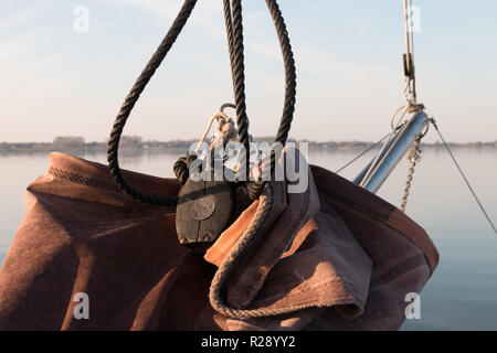Détails d'un Zeesenboat à la mer Baltique. Banque D'Images
