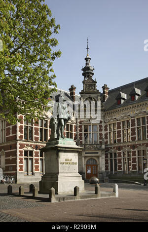 Statue du Comte Jan Van Nassau en face de l'Université d'Utrecht. Pays-bas Banque D'Images