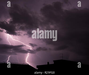 Orage et la foudre à Rome Banque D'Images