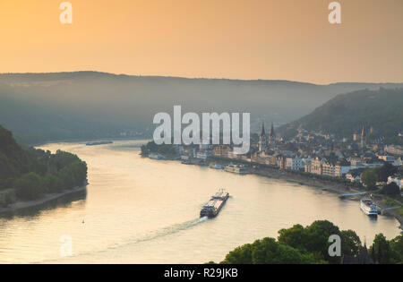 Rhin au lever du soleil, Boppard, Rhénanie-Palatinat, Allemagne Banque D'Images