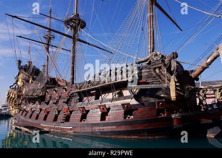 Roman Polanski's 'Pirates Des Caraïbes' galleon, Gênes, Italie Banque D'Images