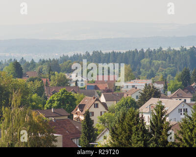 Les paysages ruraux de Suisse près de Zurich. Neiderrohrdorf ville. La Suisse. Banque D'Images