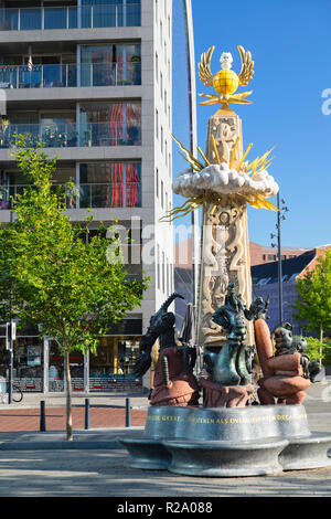 Monument à l'extérieur Markthal Toonder, Rotterdam, Zuid Holland, Netherlands Banque D'Images