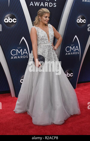 Nashville, Tennessee, USA. 14Th Nov, 2018. Lauren Alaina lors d'arrivées de la Country Music Association Awards 2018. Crédit : Laura Farr/ZUMA/Alamy Fil Live News Banque D'Images