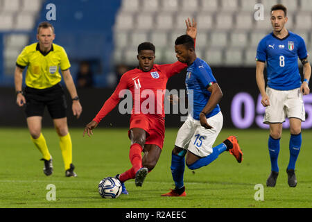 Claud Adjapong (Italie) au cours de l'Uefa sous '21' Championnat match amical entre l'Italie 1-2 Angleterre à Paolo Mazza Stadium le 15 novembre , 2018 à Ferrare, en Italie. (Photo de Maurizio Borsari/AFLO) Banque D'Images