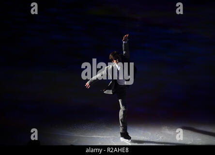 Malaga, Malaga, Espagne. 17 novembre, 2018. La patineuse artistique canadienne Jeffrey Buttle, vu l'exécution sur la glace pendant le spectacle.Révolution sur Ice tour show est un spectacle de patinage artistique sur glace avec une distribution internationale du champion du monde patineurs, dirigé par le patineur espagnol Javier FernÃ¡Méndez. Le salon propose également des spectacles musicaux et d'acrobatie. Credit : Jésus Merida/SOPA Images/ZUMA/Alamy Fil Live News Banque D'Images
