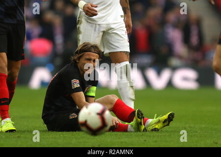 Londres, Royaume-Uni. 18 Nov 2018.Luka Modric (C) à l'Angleterre v l'UEFA de la Ligue des Nations Unies de la Croatie au stade de Wembley, Londres, le 18 novembre 2018. **Cette photo est pour un usage éditorial uniquement** Crédit : Paul Marriott/Alamy Live News Banque D'Images