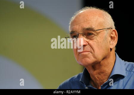 Henri Weber assiste à la réunion de Lyon, France Banque D'Images