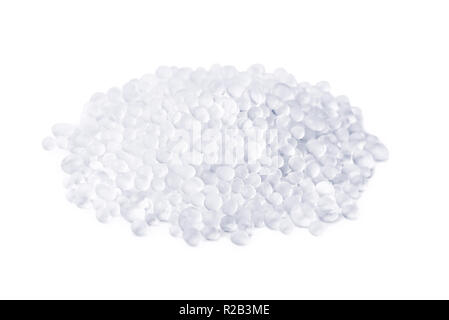 Tas de granules de gel de silice isolated on white Banque D'Images