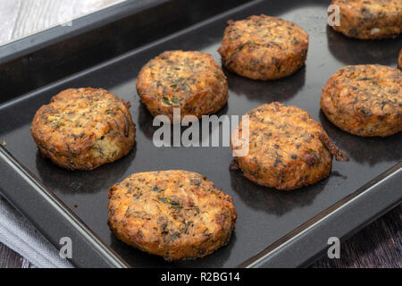 Des petits beignets de courgettes Banque D'Images