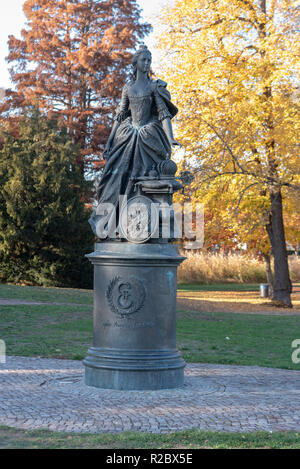 Zerbst, Allemagne - 11 novembre 2018 : vue sur le monument de Friederike Auguste Sophie, Princesse d'Anhalt-Zerbst, née Princesse d'Anhalt-Bernburg. S Banque D'Images