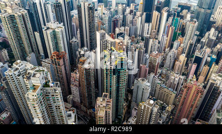 Vue aérienne d'immeubles à appartements Midlevels, Hong Kong Banque D'Images