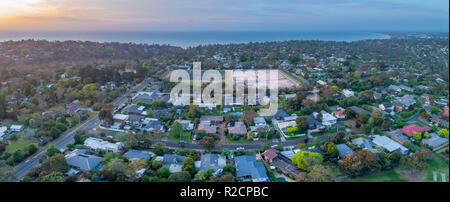 Frankston South, Victoria, Australie - panorama aérien au coucher du soleil Banque D'Images