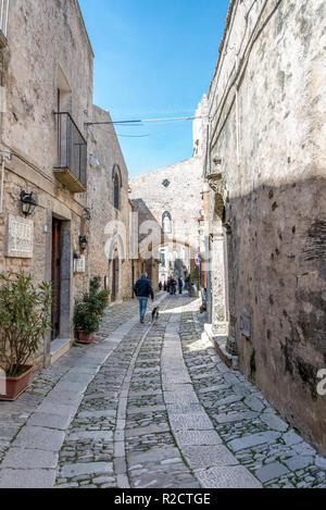 Les rues étroites d'Erice dans l'ouest de la Sicile, Italie Banque D'Images