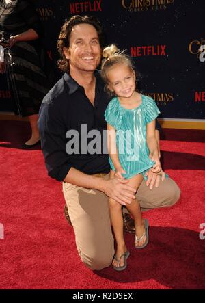 Los Angeles, CA, USA. 18 Nov, 2018. au niveau des arrivées pour le CHRISTMAS CHRONICLES, Bruin Westwood, Los Angeles, CA, 18 novembre 2018. Credit : Elizabeth Goodenough/Everett Collection/Alamy Live News Banque D'Images