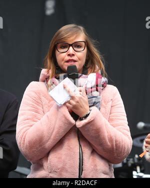 Foto LaPresse - Stefano Porta 19/11/2018 Milano ( mi ) Cronaca sei Non da sola evento contro violenza sulle donne un Palazzo Lombardia Nella foto : Silvia Piani Banque D'Images