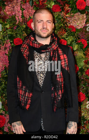Londres, Royaume-Uni. 18 novembre, 2018. Jamie Lloyd assiste à la 64e Evening Standard Theatre Awards au Théâtre Royal, le 18 novembre 2018, Londres, Royaume-Uni. Credit Photo : Alamy/Capital Live News Banque D'Images