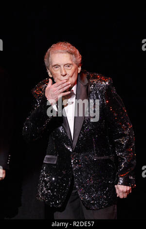 Cerritos, CA, USA. 17 novembre, 2018. Jerry Lee Lewis, 83, en prestation au Cerritos Center for the Performing Arts le samedi 17 novembre, 2018 à Cerritos, Californie © 2018 Patrick T. Fallon Crédit : Patrick Fallon/ZUMA/Alamy Fil Live News Banque D'Images