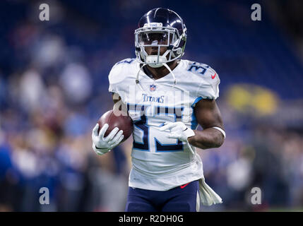 18 novembre 2018 : Tennessee Titans en marche arrière Dion Lewis (33) au cours de l'action de jeu de football américain NFL entre les Tennessee Titans et les Indianapolis Colts au Lucas Oil Stadium à Indianapolis, Indiana. Battu Indianapolis Indiana 38-10. John Mersits/CSM. Banque D'Images