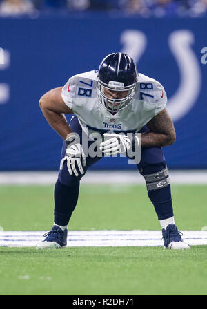 18 novembre 2018 : Tennessee Titans offensive ligne Jack Conklin (78) au cours de l'action de jeu de football américain NFL entre les Tennessee Titans et les Indianapolis Colts au Lucas Oil Stadium à Indianapolis, Indiana. Battu Indianapolis Indiana 38-10. John Mersits/CSM. Banque D'Images