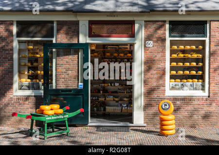 Un fromage traditionnel néerlandais shop à Amsterdam, Pays-Bas, Europe. Banque D'Images