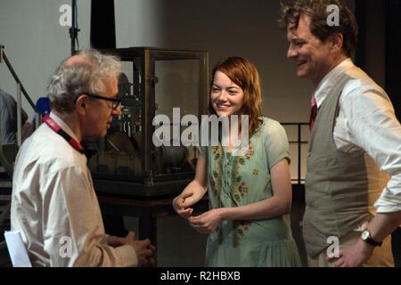 La magie dans le clair de lune Année : 2014 USA Réalisation : Woody Allen Woody Allen, Emma Stone, Colin Firth Shooting photo Banque D'Images