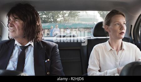 Toni Erdmann Année : 2016 Réalisateur : Allemagne / Autriche Maren Ade Sandra Huller, Peter Simonischek Banque D'Images