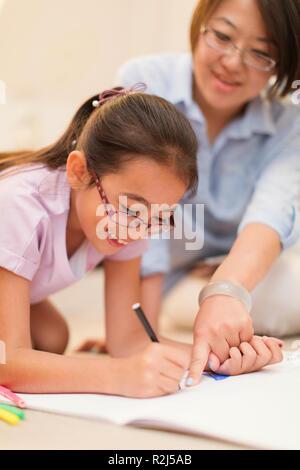 Mère et fille coloring Banque D'Images