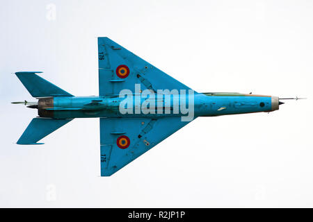 Châssis porteur d'une force aérienne roumaine Mikoyan-Gourevitch MiG-21. Banque D'Images