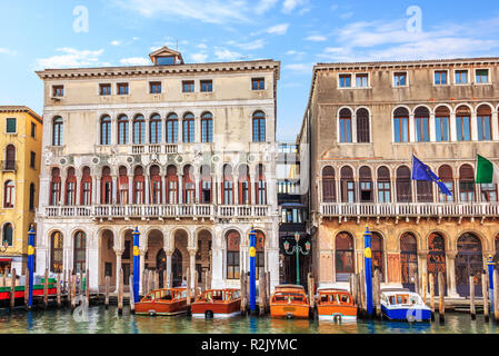 Bureau de la municipalité de Venise à proximité du Pont du Rialto, Italie Banque D'Images