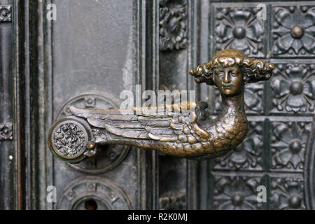 Allemagne, Hambourg, Cologne, cathédrale, principal portail côté ouest, poignée de porte, angel figure Banque D'Images