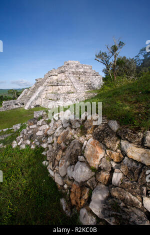 La pyramide principale au Mayan Ruins de Chinkultic, Chiapas, Mexique. Banque D'Images