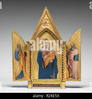 Saint Peter [de gauche]. En date du : ch. 1360. Dimensions : surface peinte : 45,1 × 12,5 cm (17 3/4 x 4 15/16 in.) total : 49 × 16,9 × 1,8 cm (19 × 6 × 5/8 5/16 11/16 in.). Medium : Oil on panel. Musée : National Gallery of Art, Washington DC. Auteur : NARDO DI CIONE. Banque D'Images