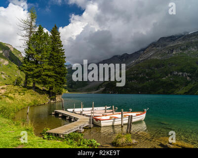 Barques sur l'Engstlensee dans l'Oberland bernois Banque D'Images