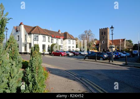 Place de l'église de Shepperton England UK Surrey village Banque D'Images