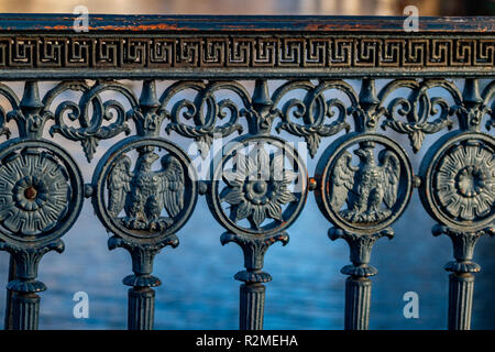 Garde-corps en fonte de bridge close up détaillé Banque D'Images