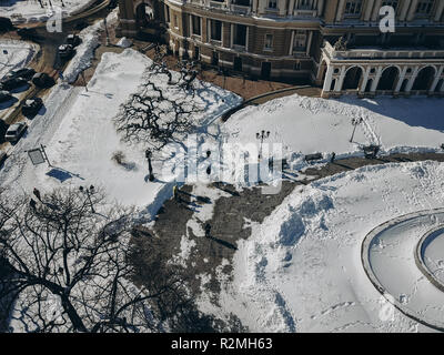 Théâtre de ballet et d'Opéra d'Odessa avec une vue d'ensemble Banque D'Images