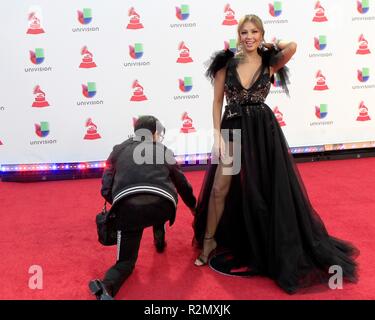 Las Vegas, NV, USA. 15 Nov, 2018. Thalia aux arrivées pour 19e Latin Grammy Awards - Arrivals, MGM Grand Garden Arena, Las Vegas, NV le 15 novembre 2018. Credit : Priscilla Grant/Everett Collection/Alamy Live News Banque D'Images