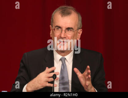 Tokyo, Japon. 19 Nov, 2018. Gouverneur de la Banque de France François Villeroy de Galhau prononce un discours lors du déjeuner de la 22e forum financier Paris Europlace à Tokyo le lundi 19 novembre 2018. Quelque 600 gens d'affaires japonais et français ont participé à la rencontre financière annuelle. Credit : Yoshio Tsunoda/AFLO/Alamy Live News Banque D'Images