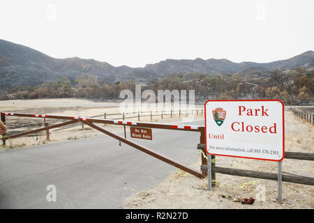 Agoura Hills, CA. 19 Nov, 2018. Woolsey après l'incendie, à l'ouest à la Paramount Ranch entrée le 19 novembre 2018 dans la région de Agoura Hills CA. Credit : Arc Sh/Espace d'image/media/Alamy Punch Live News Banque D'Images