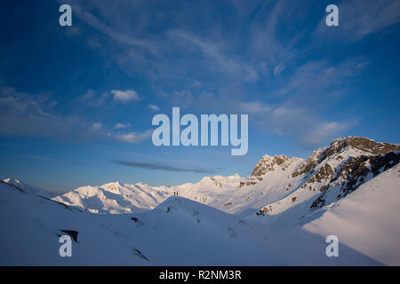 Tour de ski à la Grüblspitze, Tux Alpes, Tyrol, Autriche. Banque D'Images