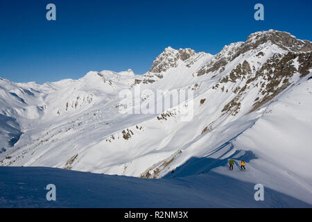 Tour de ski à la Grüblspitze, Tux Alpes, Tyrol, Autriche. Banque D'Images