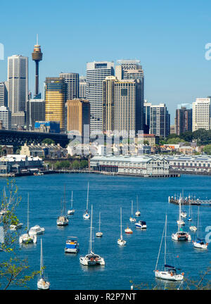 L'horizon de Sydney CBD vu de Lavender Bay, Sydney NSW Australie Banque D'Images