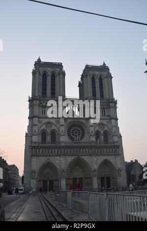 France, Paris, Seine, Ile de la Cite, vue de la Cathédrale Notre-Dame, l'un des plus beaux exemples de l'architecture gothique française Banque D'Images