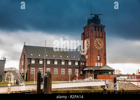 Navigator tour à Finkenwerder sur les rives de l'Elbe à Hambourg Banque D'Images