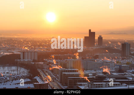 Lever du soleil sur les toits de Cologne Banque D'Images