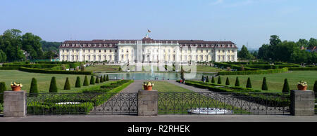 Blooming baroque château Ludwigsburg Banque D'Images