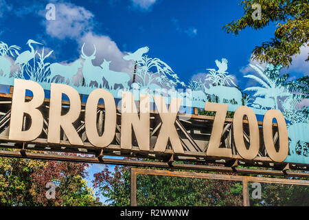 Entrée du zoo du Bronx, New York, États-Unis d'Amérique. Banque D'Images