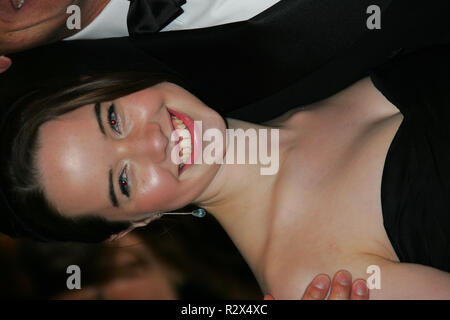 ANNA POPPLEWELL LE MONDE DE NARNIA FILM PREMIER THE ROYAL ALBERT HALL Londres Angleterre 07 Décembre 2005 Banque D'Images