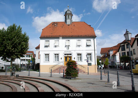 Heimatmuseum Sandhausen ou ancien hôtel de ville de lege cap Ferret platz parc public pour les personnes à visiter voyage Sandhausen village le 25 août 2017 à Heid Banque D'Images